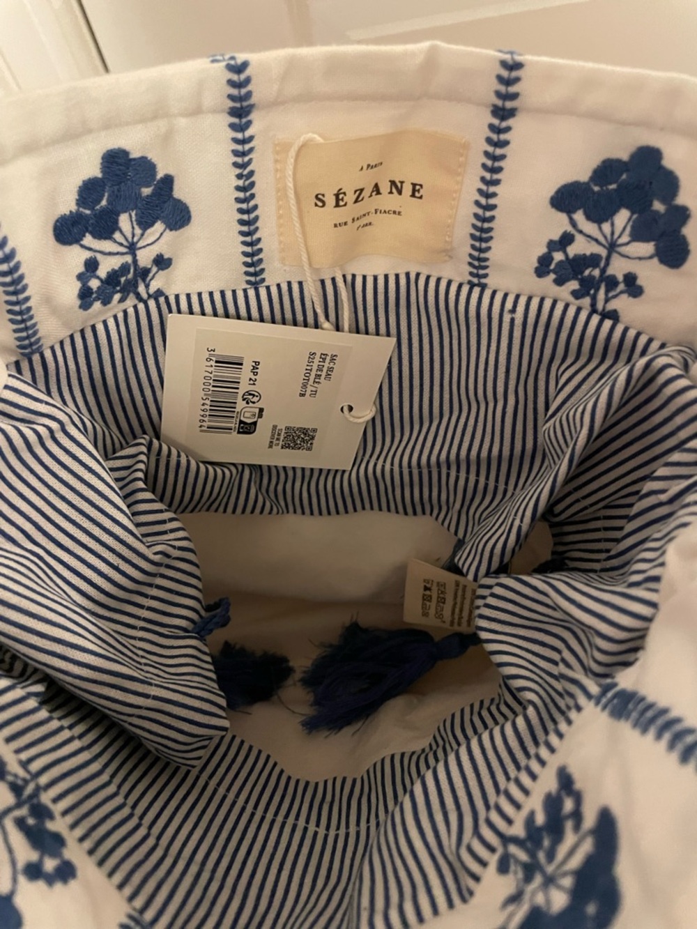 Sezane Bucket Bag - Picture 3 of 5